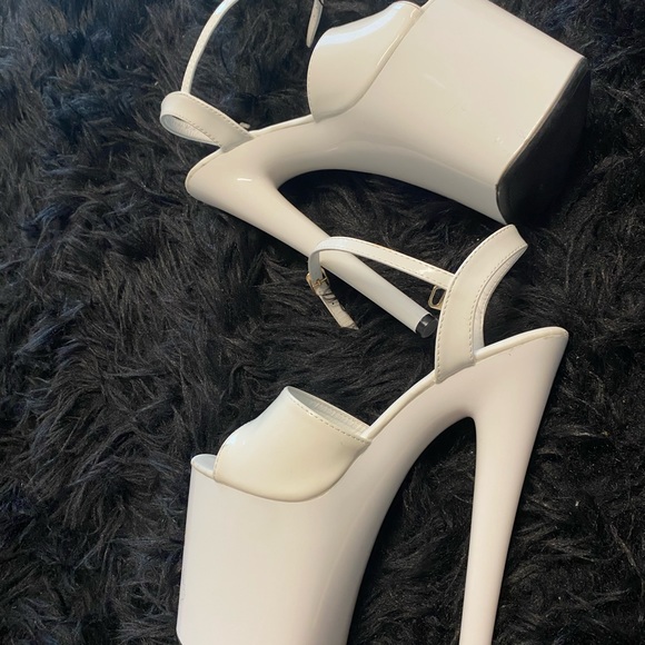 Pole dancing heels - Picture 3 of 3